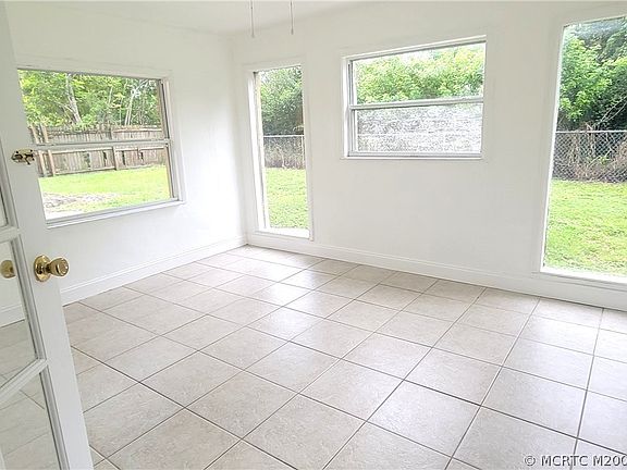 5th image of 1125 Hemlock Cir