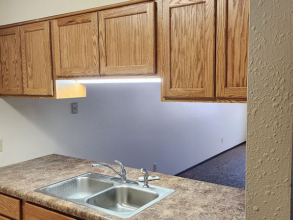 3rd image of 10 1st Ave NW #16433043