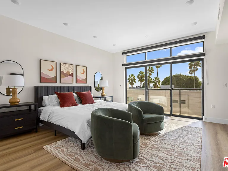 1318 N Vista St — Photo 14