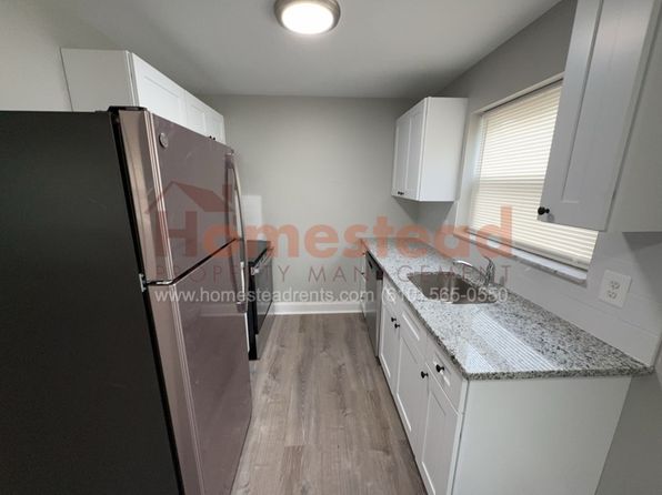 1208 1st Ave SUITE B