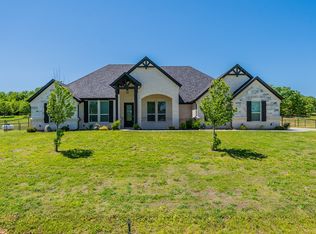 3017 Fossil Oaks Dr, Azle, TX 76020