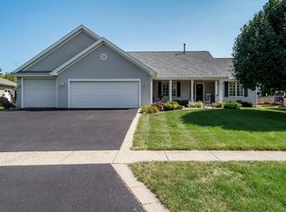 4736 Chandan Woods Dr, Cherry Valley, IL