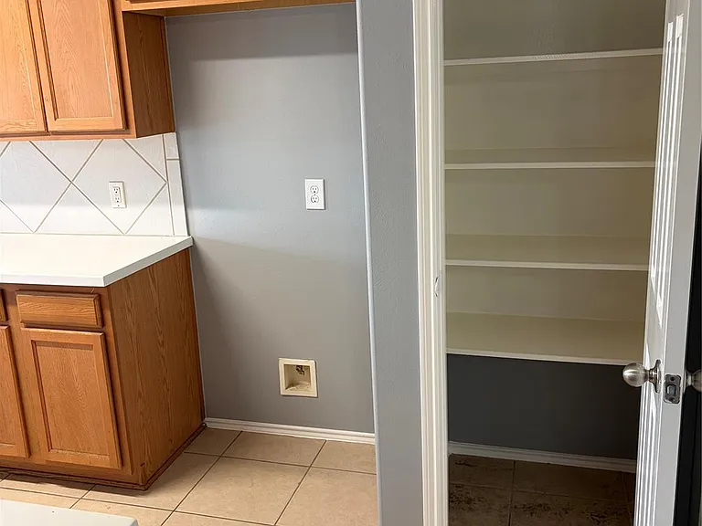 7214 Crescent Mills Dr — Photo 12