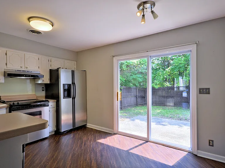 112 Azalea Ct — Photo 10