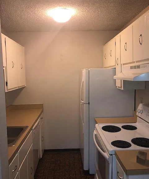 3240 Iris Ave — Photo 8