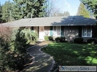 6125 SW Fernbrook St, Lake Oswego, OR 97035