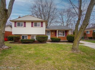 14100 Yale St, Livonia, MI 48154