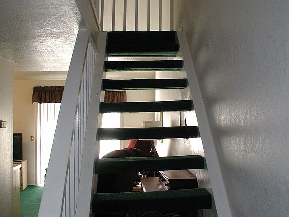 4th image of 440 Fall Creek Drive 44 #6