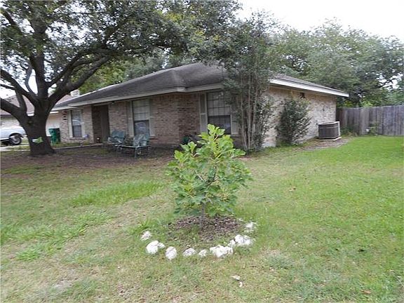 3rd image of 2306 Cherrywood Dr