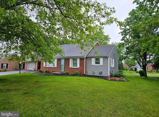 151 Amsley Dr, Chambersburg, PA 17202