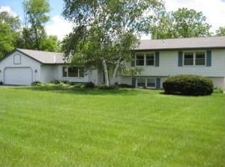 N29W29785 Shel Mar Dr, Pewaukee, WI 53072