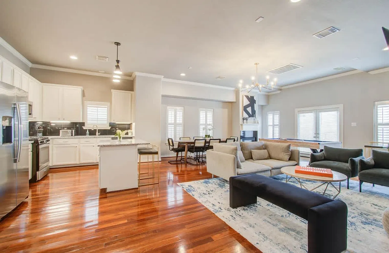 3 bed, 3.0 bath, 2389 sqft, $5,126 — Photo 1