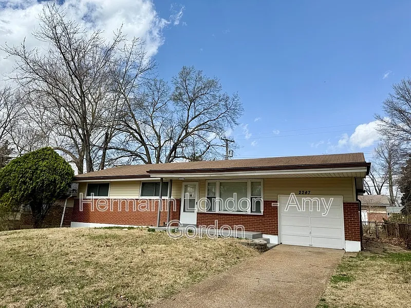 2247 Lovett Dr