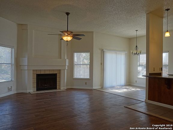 3rd image of 17018 Vista Park Dr