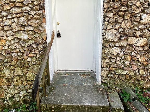 4th image of 1715 13th Ave S #10658745