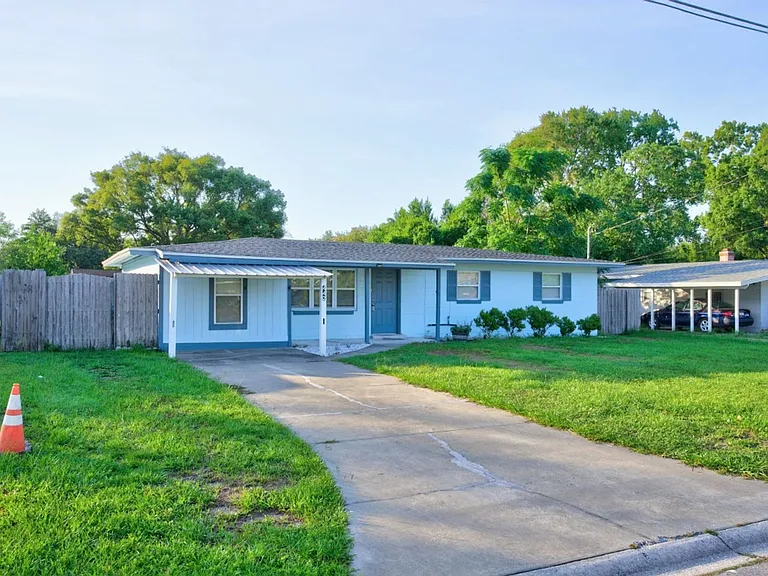 442 Ameca Ave — Photo 2