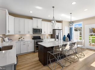 7838 Presidential Pkwy, Upper Marlboro, MD