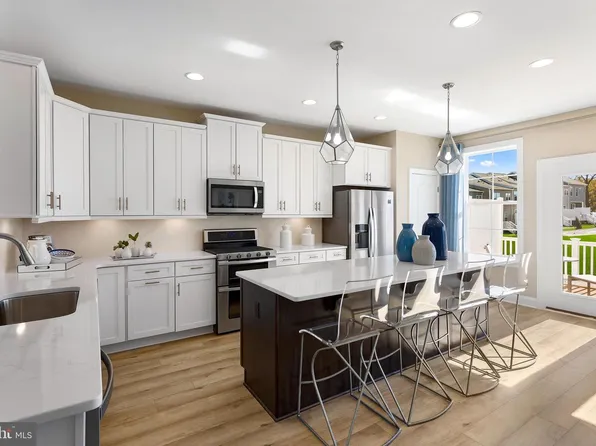 7838 Presidential Pkwy, Upper Marlboro, MD 20774