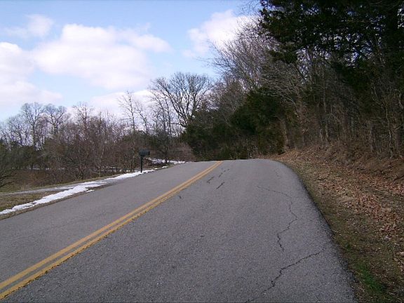 5th image of 505 Cummings Ln