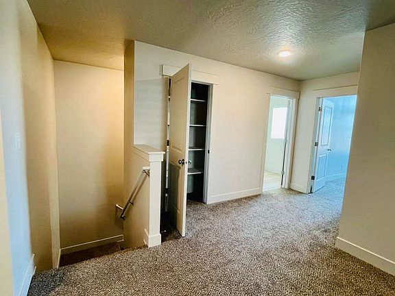 5th image of 3923 S White Ash Dr