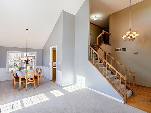 2nd image of 1169 Chesapeake Ct