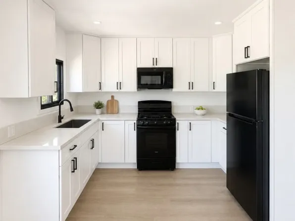 7224 Hazeltine Ave, Van Nuys, CA