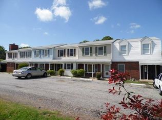 302 N Townville St, Seneca, SC 29678