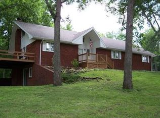 2622 E Locust Rd, Fort Scott, KS 66701