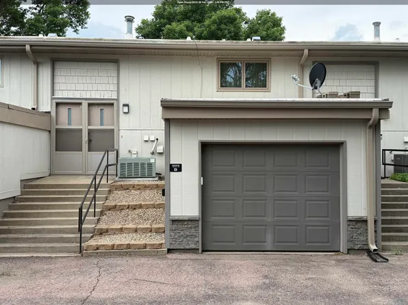 1111 Council Oak Dr APT B, Sioux City, IA 51109