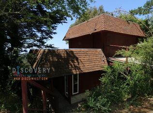 6833 Snake Rd, Oakland, CA 94611