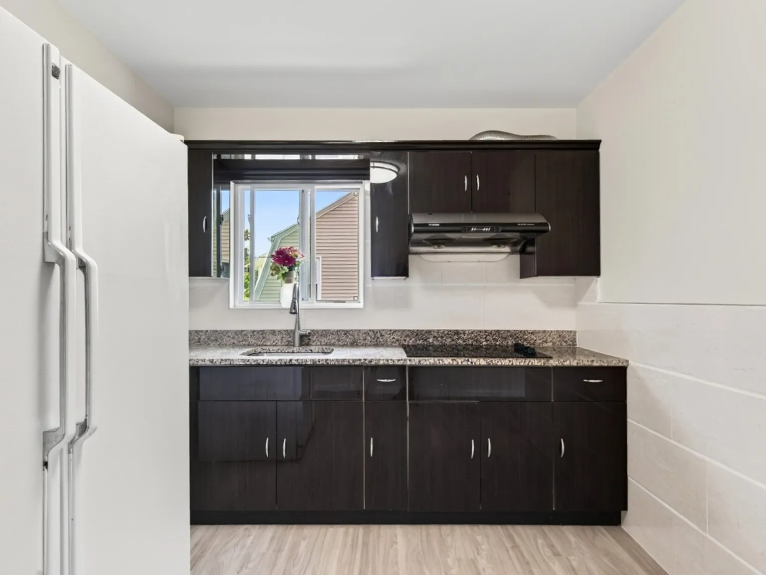 3 bed, 1050 sqft, $2,850 — Photo 1