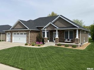 2807 Castlerock Rdg, Springfield, IL 62711