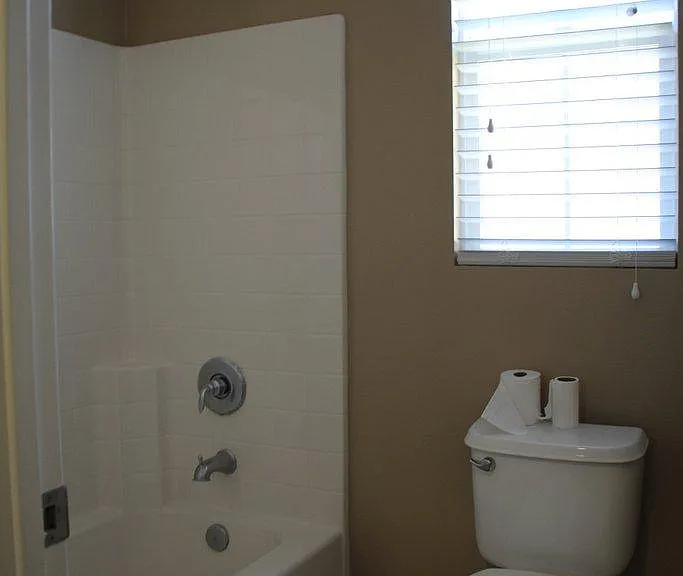 15861 Topiary Ln — Photo 9