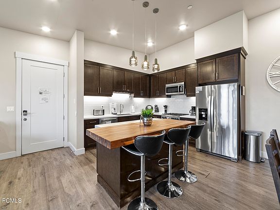 5th image of 2331 Mesa Rd #D-12