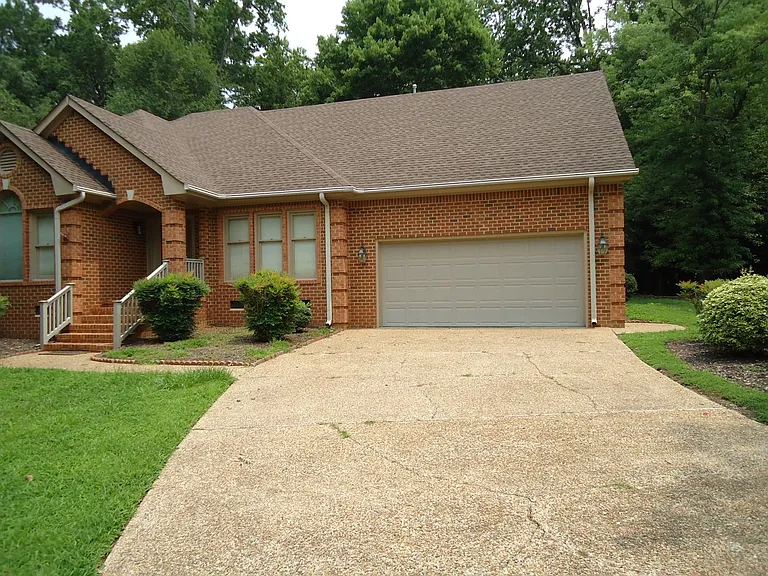 105 Mariners Cir — Photo 38