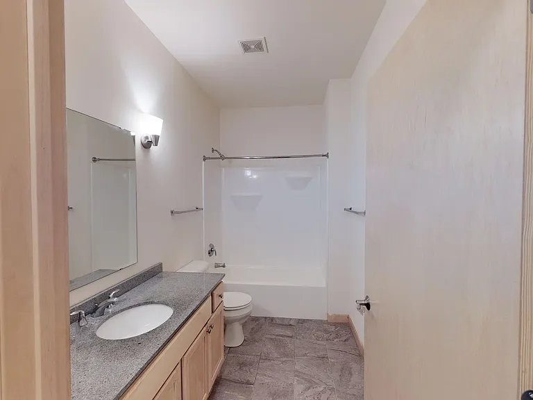 Tyberius Terrace Apartments — Photo 36