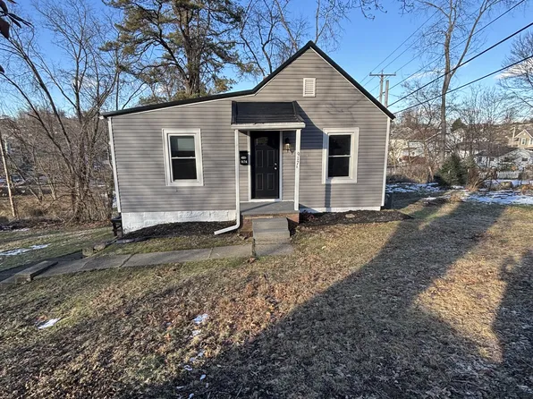 917 Foster Ave #A, Cambridge, OH 43725