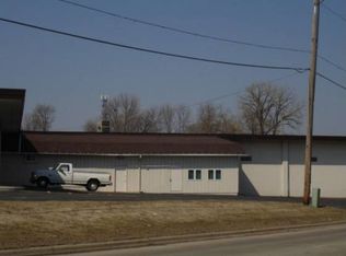320 La Porte Rd, Waterloo, IA 50702