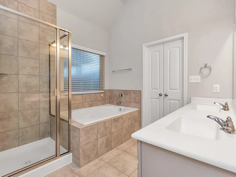 4406 Low Meadow Ln — Photo 19