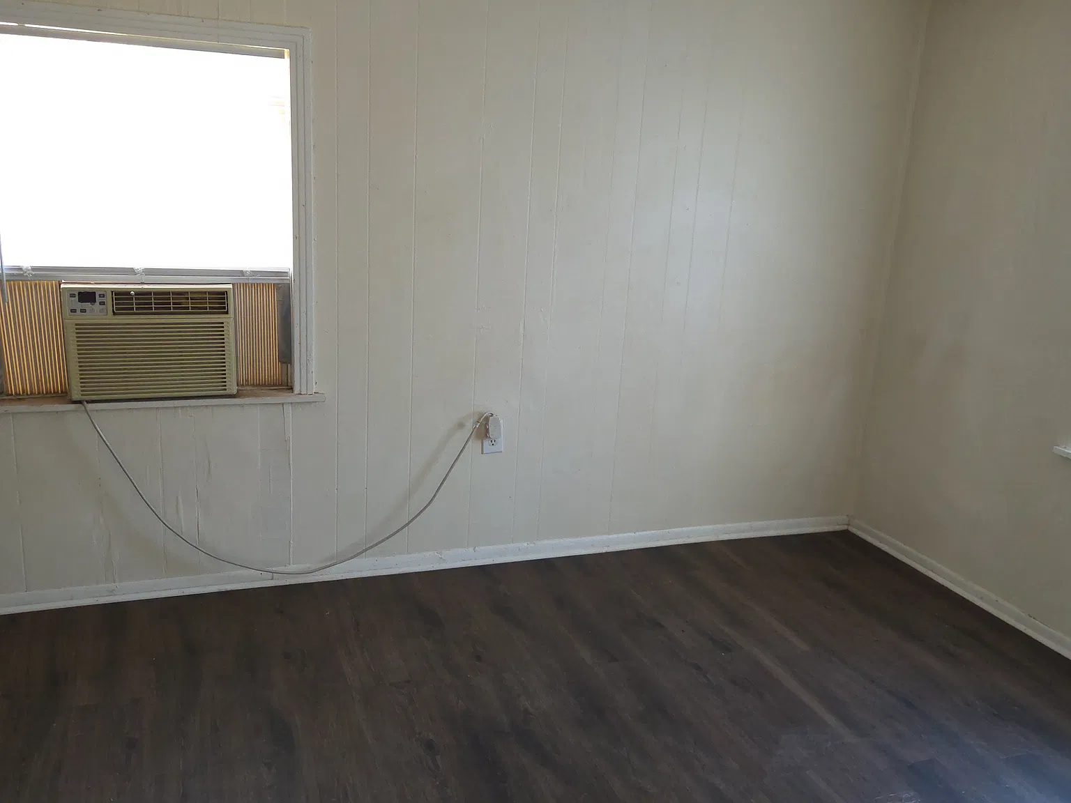 3 bed, 1205 sqft, $2,495 — Photo 2