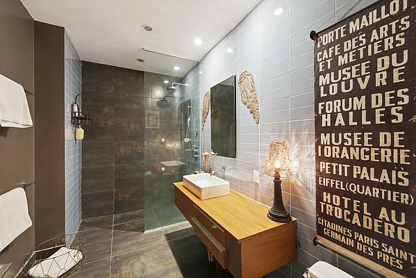 Sold by Nest Seekers International | media 6