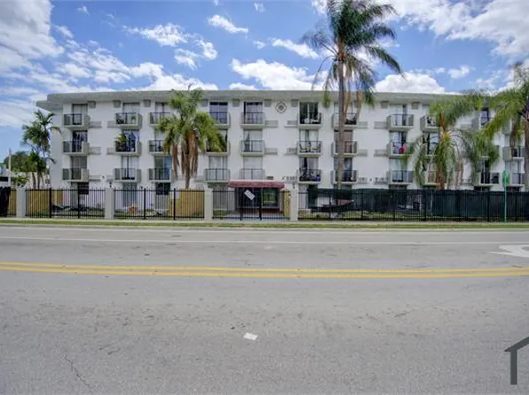 16450 NW 2nd Ave APT 303, Miami, FL 33169