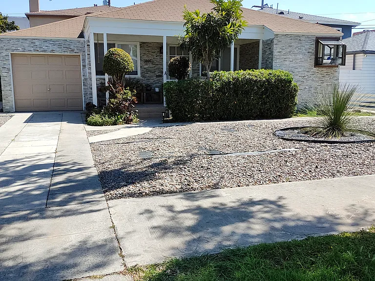 3866 Bentley Ave — Photo 1