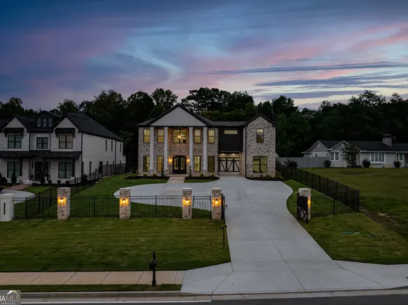 157 Shadburn Ferry Rd, Buford, GA 30518