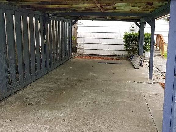 4th image of 615 117th St S