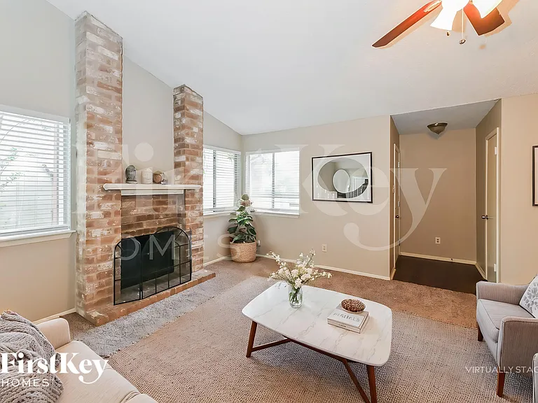 6316 Porterway Dr — Photo 3