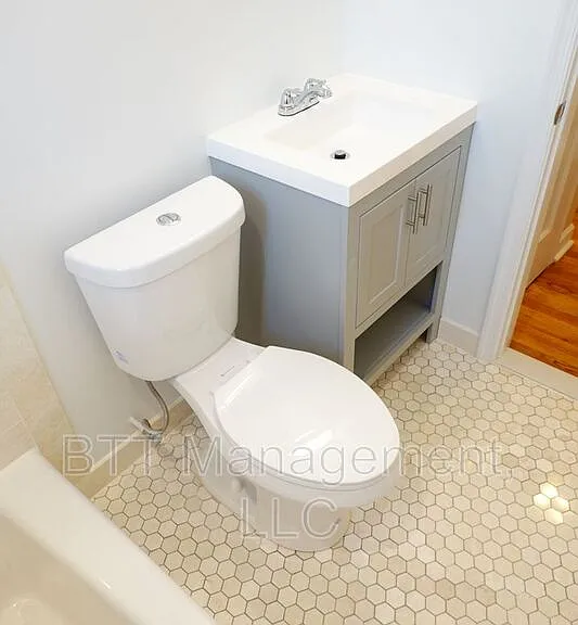 8802 Plymouth St #6 — Photo 37