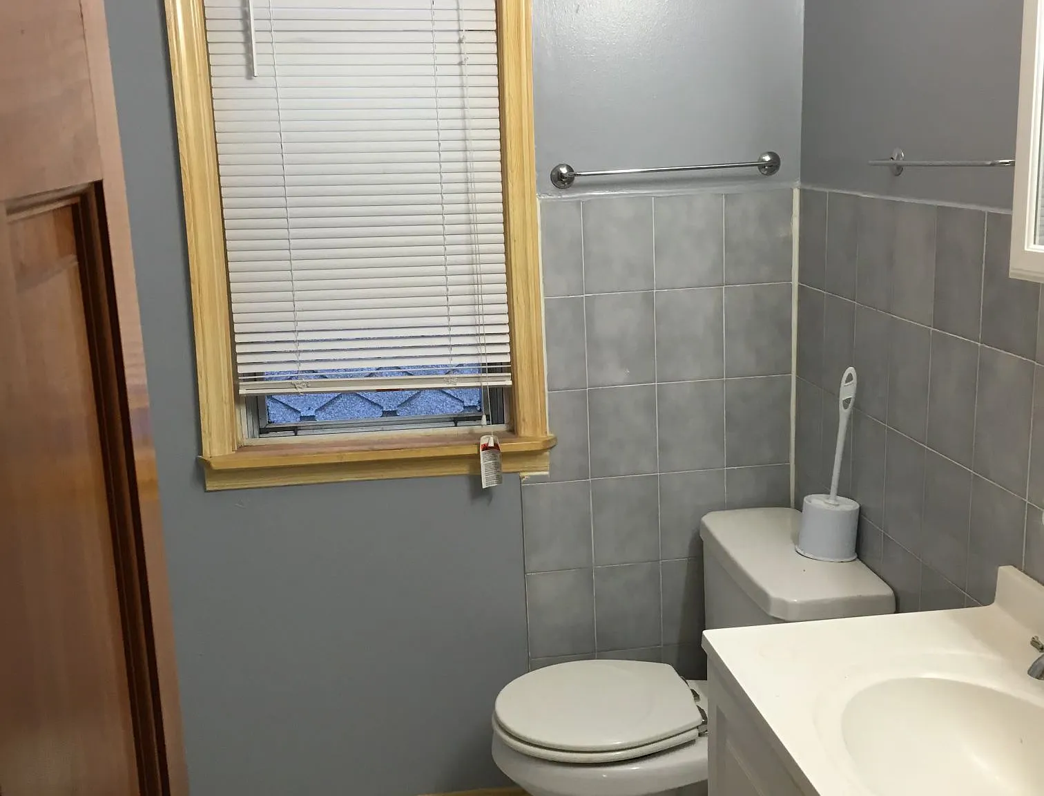 5 bed, 9999 sqft, $4,700 — Photo 4