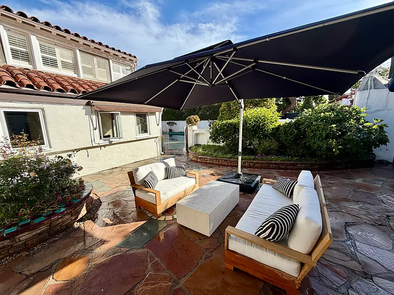 311 Amalfi Dr — Photo 87