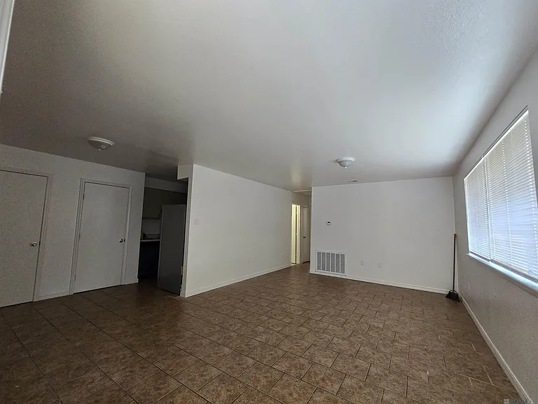 793 Jennifer Jean Dr — Photo 2